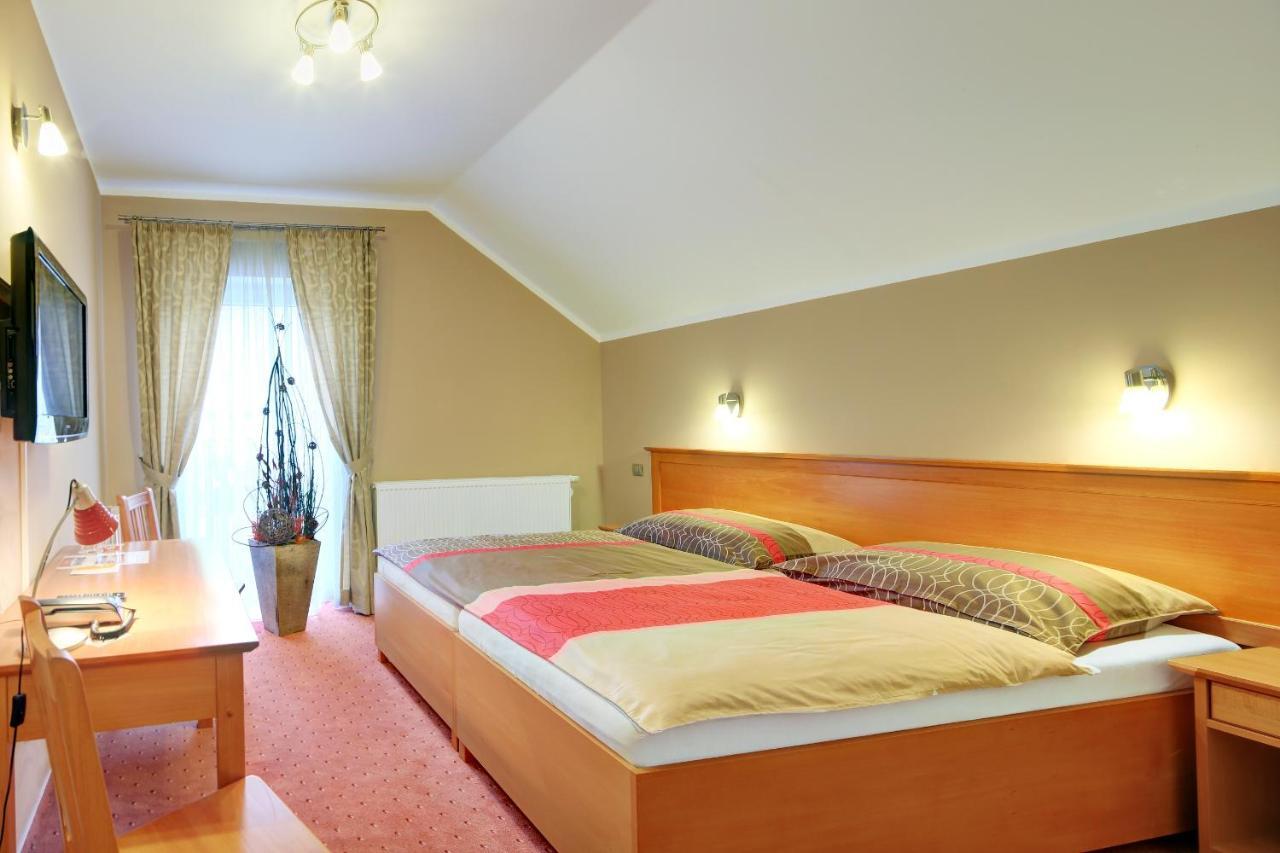 Penzion Harmonie Zlutice Room photo